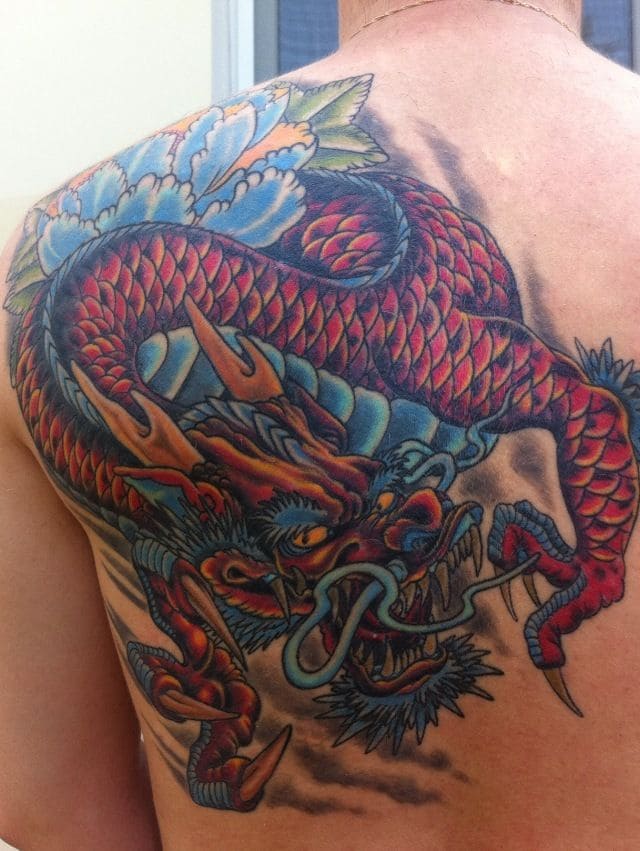 tattoo rồng xanh nửa lưng đẹp