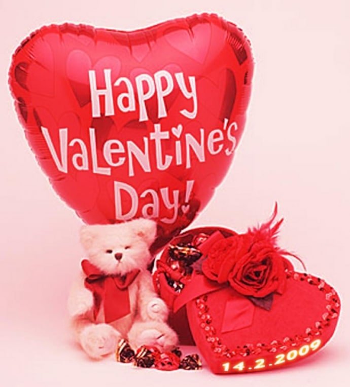Trái tim và gấu bông chúc mừng ngày valentine cực đáng yêu