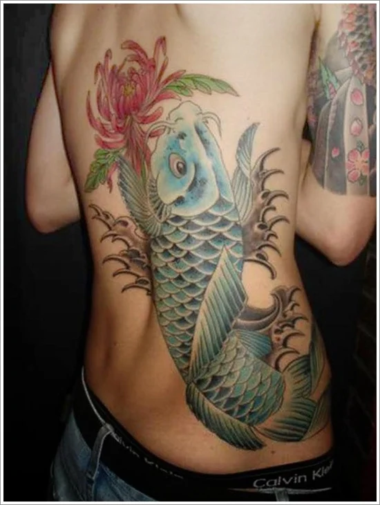 Tattoo Cá Chép Nửa Lưng Nghệ Thuật