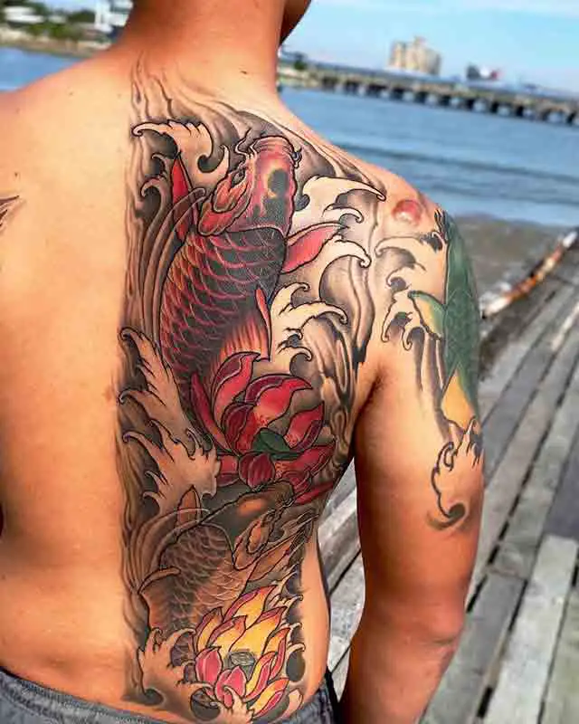 Tattoo Cá Chép Nửa Lưng