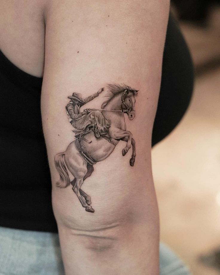 Tattoo Con Ngựa