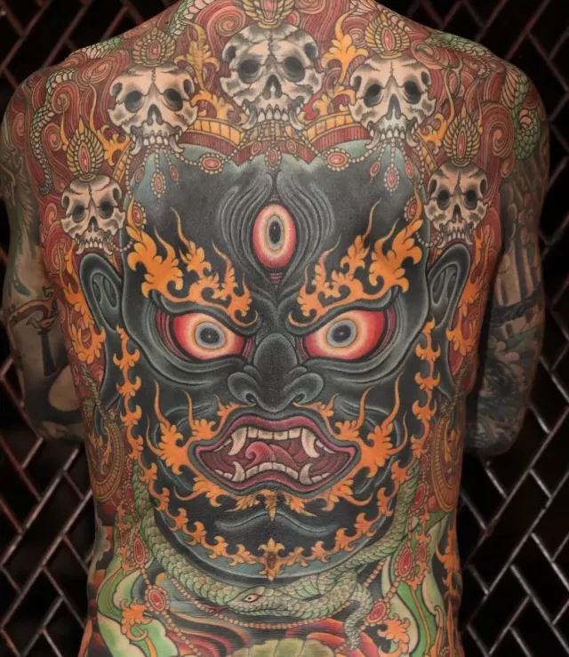 Tattoo Mặt Quỷ Bít Lưng Chất