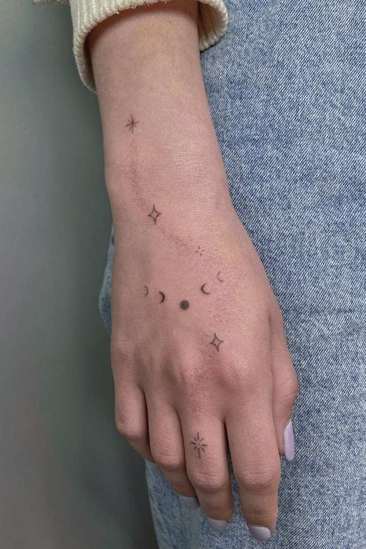 Tattoo Tay Đơn Giản Mini